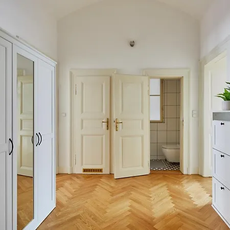 Deluxe Apartment In Lesser Town * Praga
