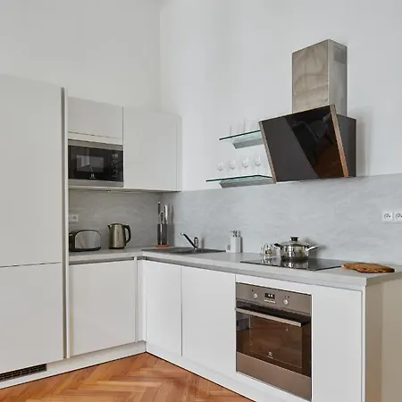 Deluxe Apartment In Lesser Town *
