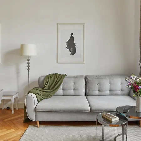 Deluxe Apartment In Lesser Town * Praga